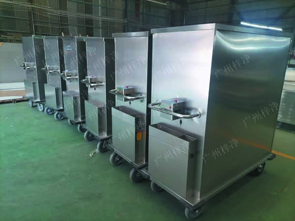 一次性物品電動轉(zhuǎn)運車采用304拉絲不銹鋼板面板厚度：≥1.2mm,表面作拉絲亞光處理。